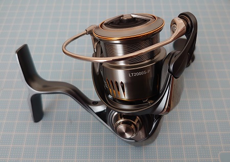 DAIWA 23エアリティ 2000S-P AIRRITY LT2000S-P-